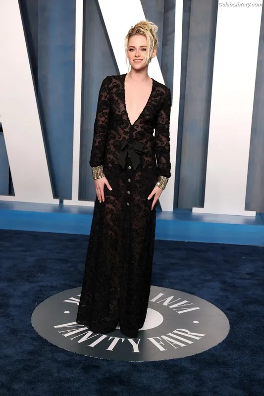 Kristen Stewart photo 10 of 1358