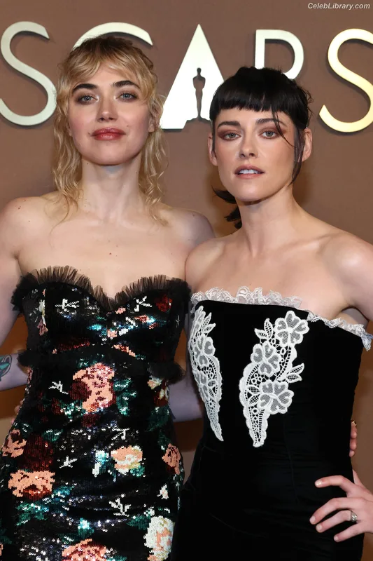 Kristen Stewart photo 21 of 1358