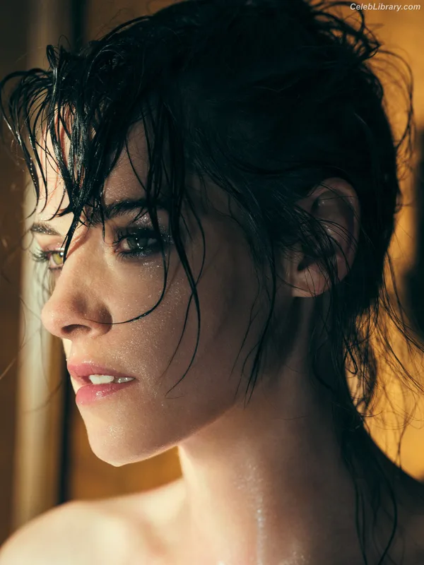 Kristen Stewart photo 11 of 1358