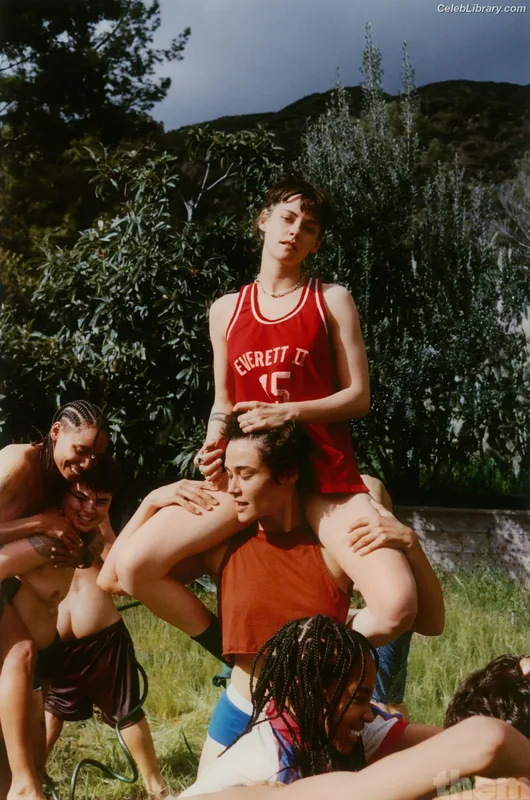Kristen Stewart photo 15 of 1358