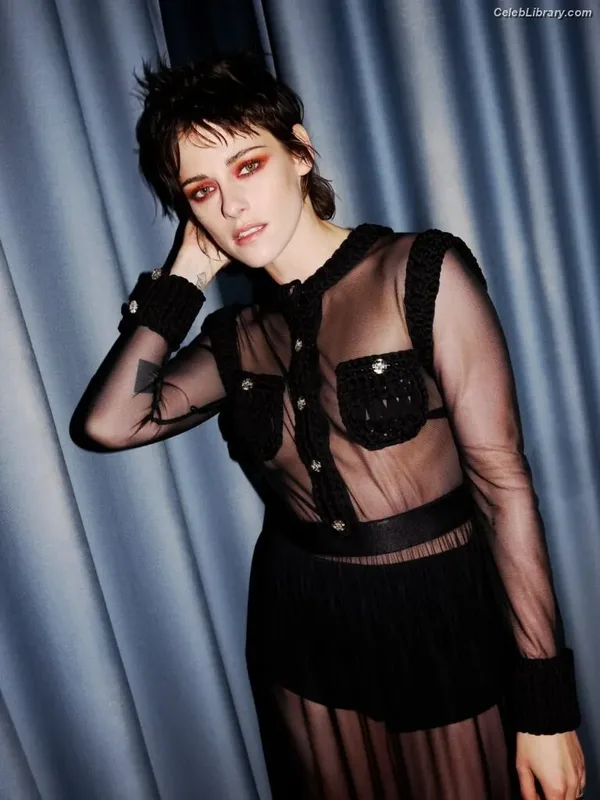 Kristen Stewart photo 10 of 1358