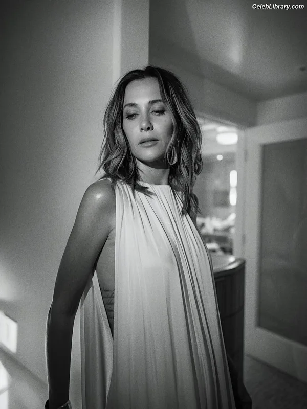 Kristen Wiig photo 4 of 60