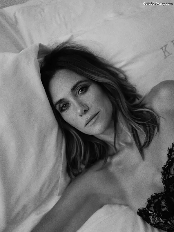 Kristen Wiig photo 16 of 60