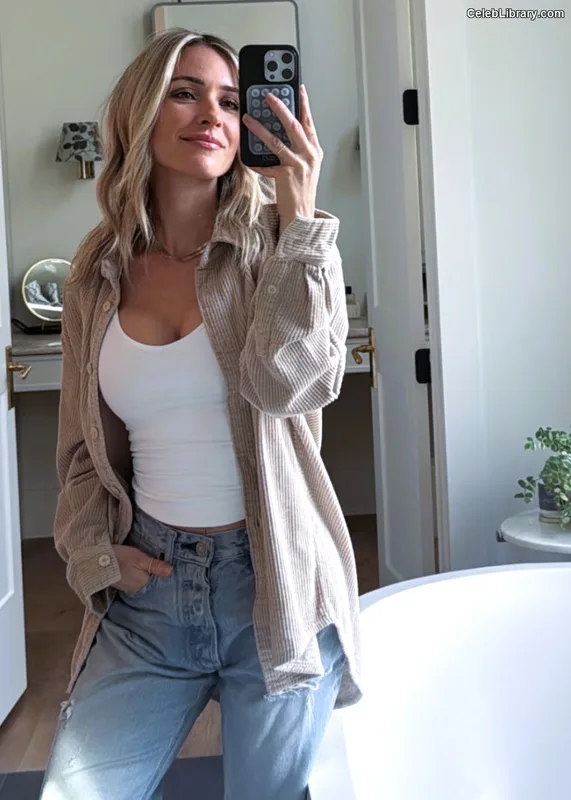 Kristin Cavallari photo 9 of 517