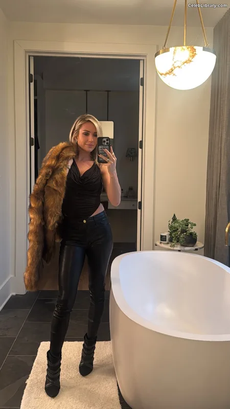 Kristin Cavallari photo 3 of 517