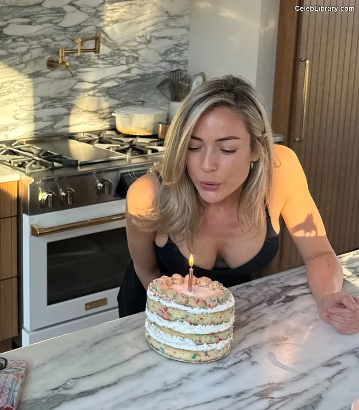 Kristin Cavallari photo 2 of 517