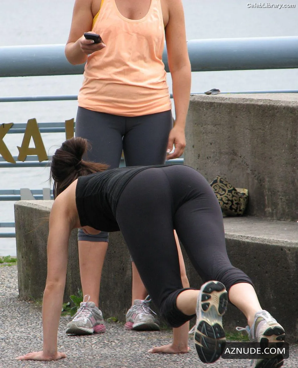 Kristin Kreuk photo 7 of 59