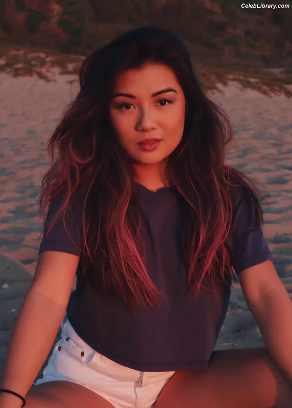 Kristina Ho photo 18 of 36