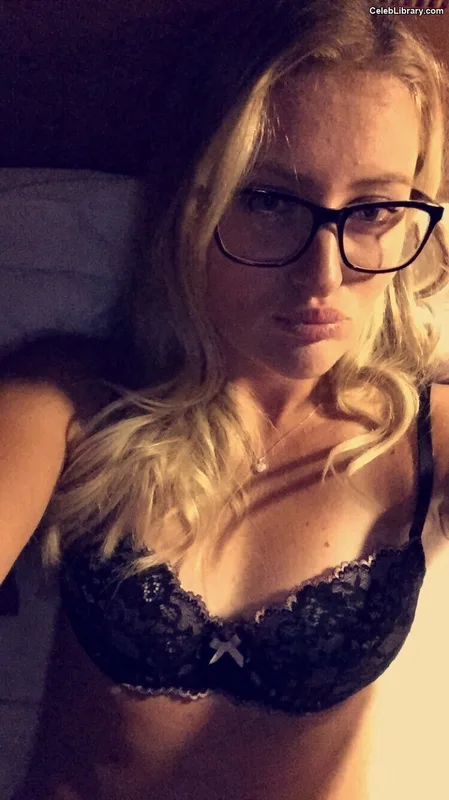 Kristina Mladenovic photo 1 of 39