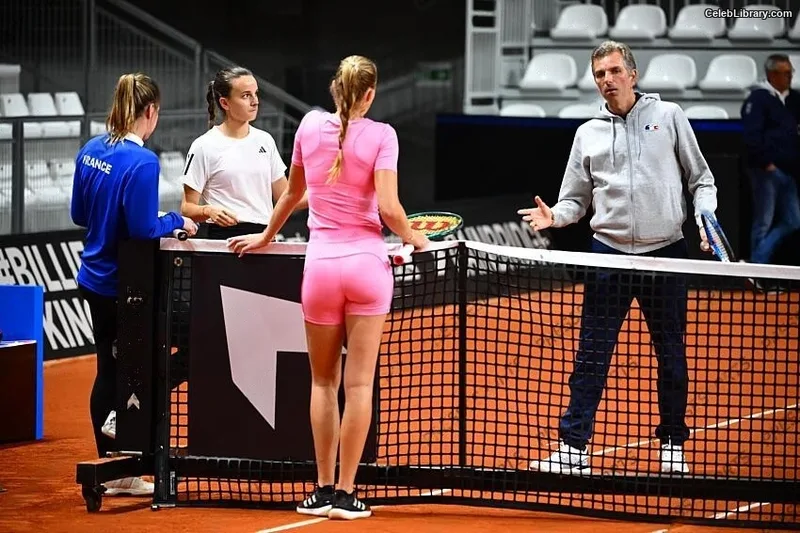Kristina Mladenovic photo 5 of 39
