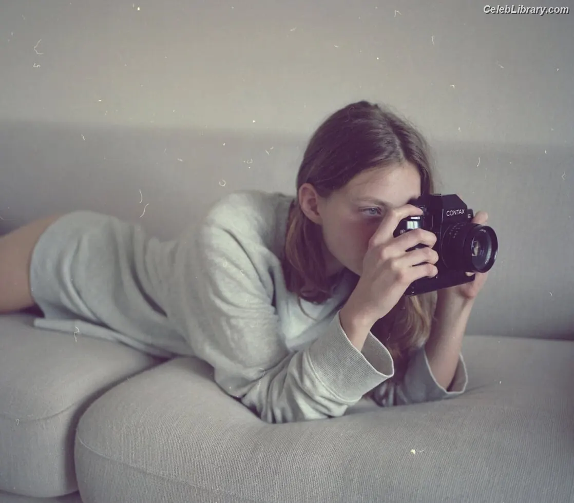 Kristine Froseth photo 7 of 41