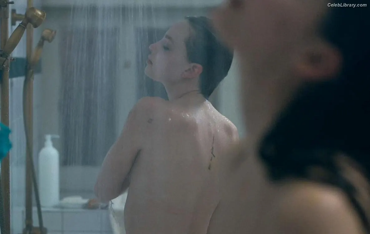 Kristine Froseth photo 13 of 41