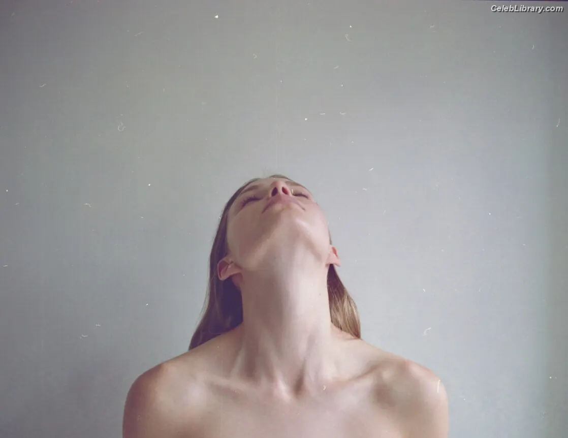 Kristine Froseth photo 11 of 41