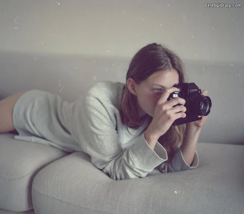 Kristine Froseth photo 7 of 42