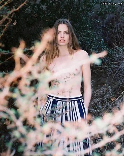Kristine Froseth photo 9 of 42