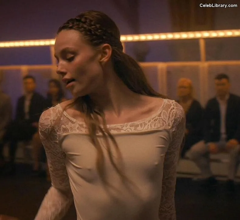 Kristine Froseth photo 14 of 42