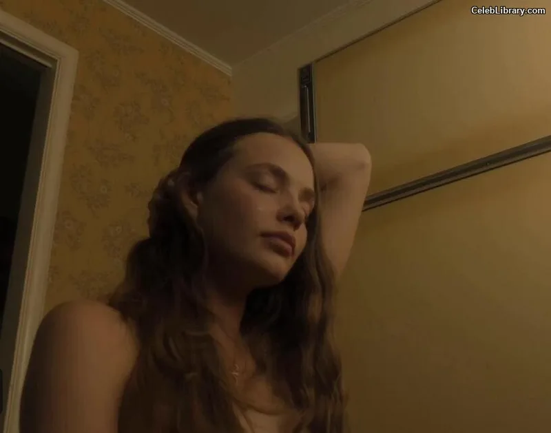 Kristine Froseth photo 16 of 42