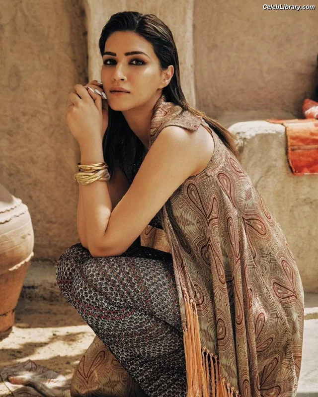 Kriti Sanon photo 9 of 275