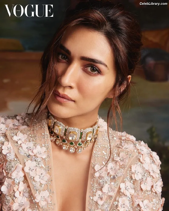 Kriti Sanon photo 24 of 275