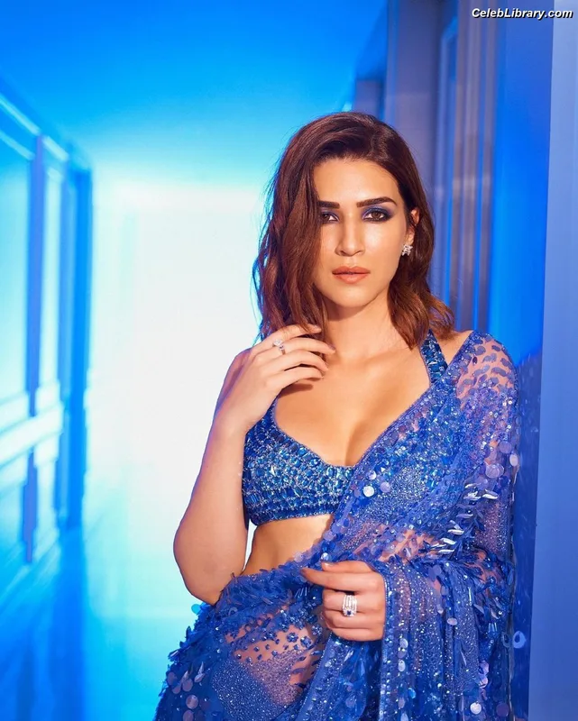 Kriti Sanon photo 7 of 275