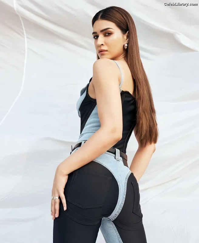 Kriti Sanon photo 5 of 275