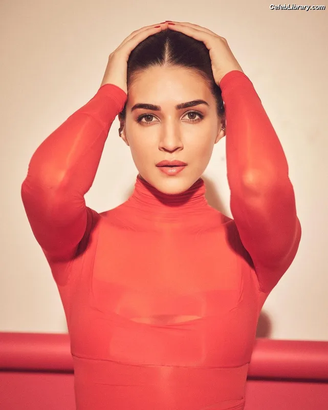 Kriti Sanon photo 20 of 275