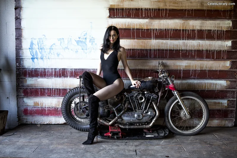 Krysten Ritter photo 12 of 101