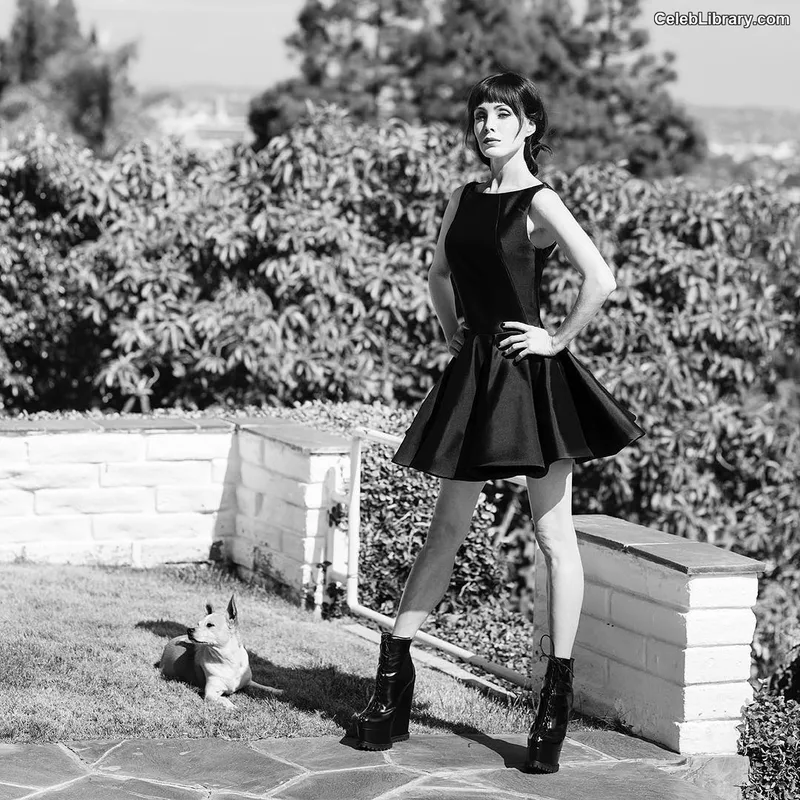 Ksenia Solo photo 4 of 100