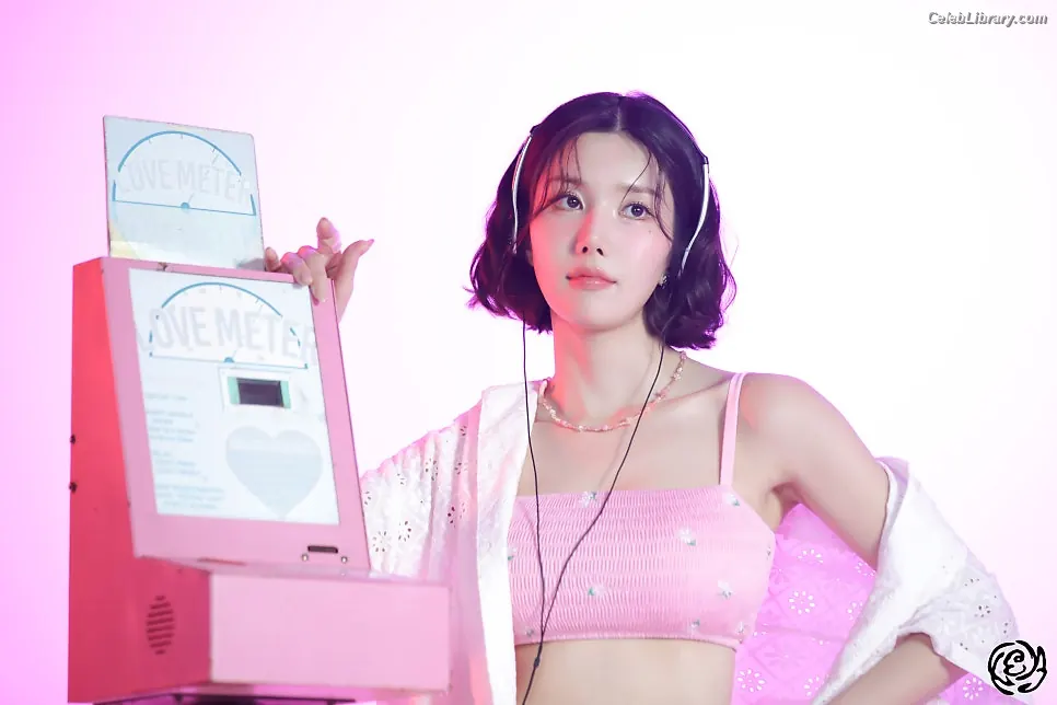 Kwon Eun-bi photo 11 of 328