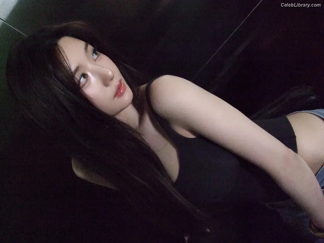 Kwon Eun-bi photo 5 of 328