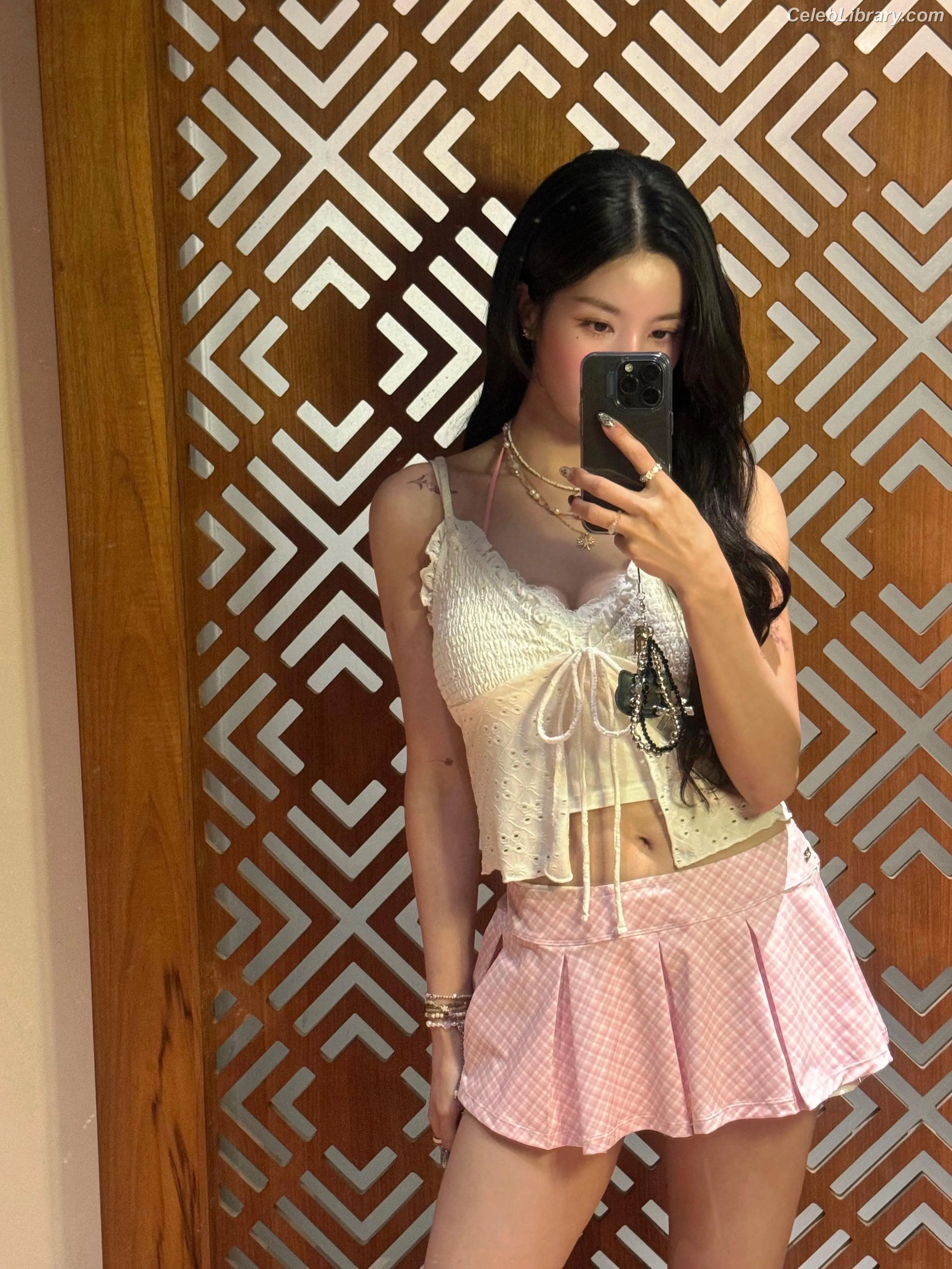 Kwon Eun-bi photo 18 of 328