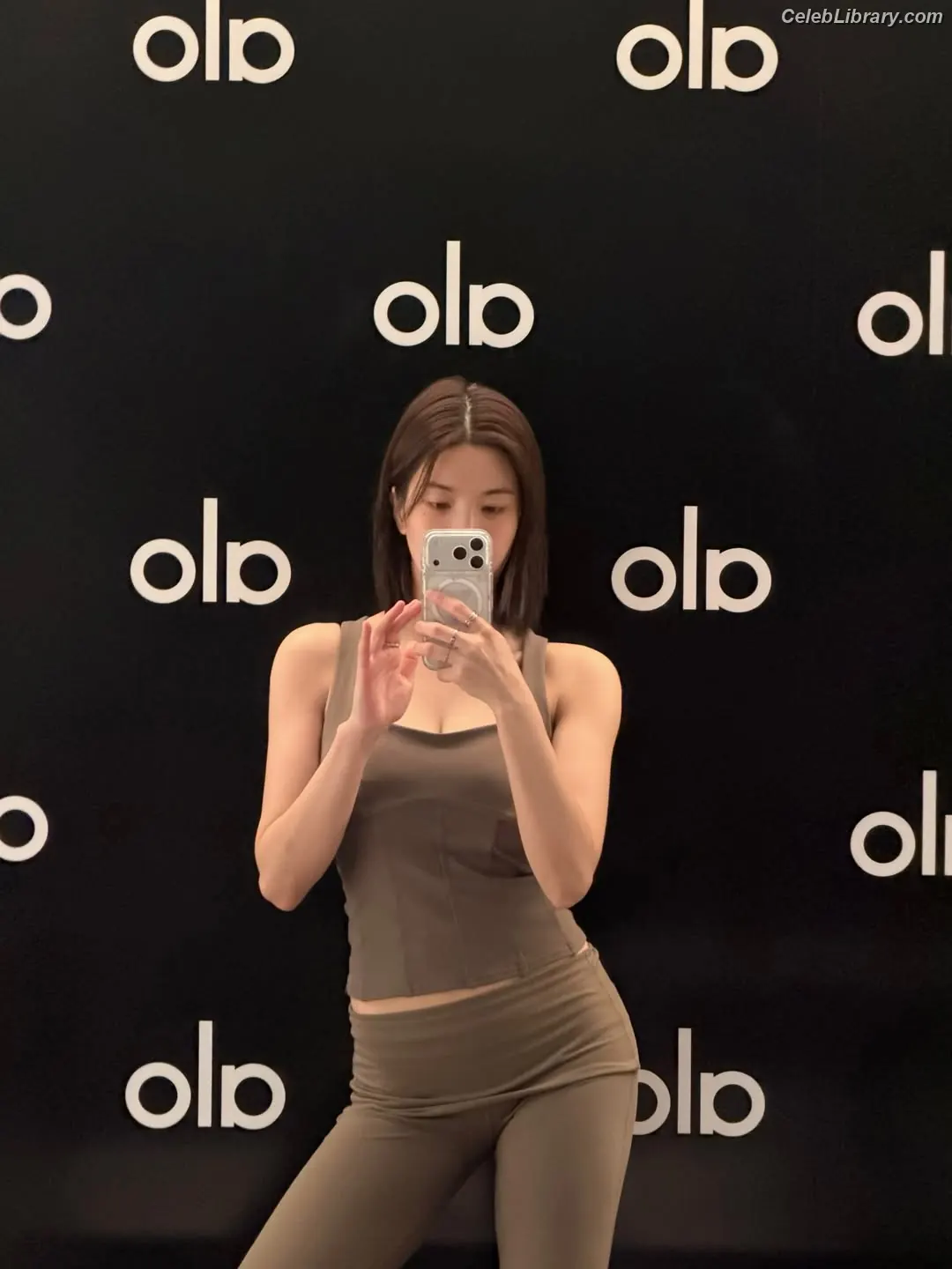 Kwon Eun-bi photo 1 of 328