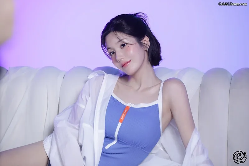 Kwon Eun-bi photo 2 of 329