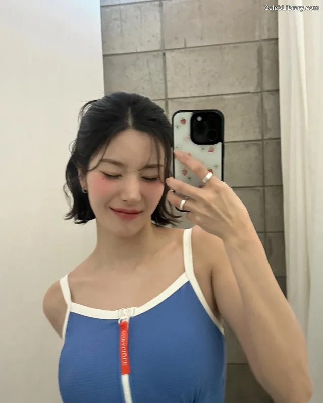 Kwon Eun-bi photo 10 of 329
