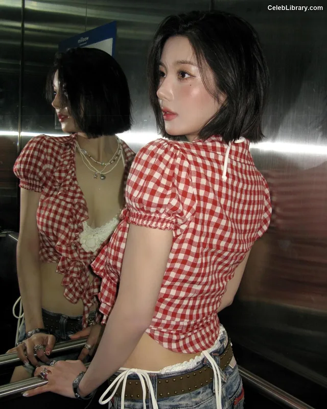 Kwon Eun-bi photo 1 of 329