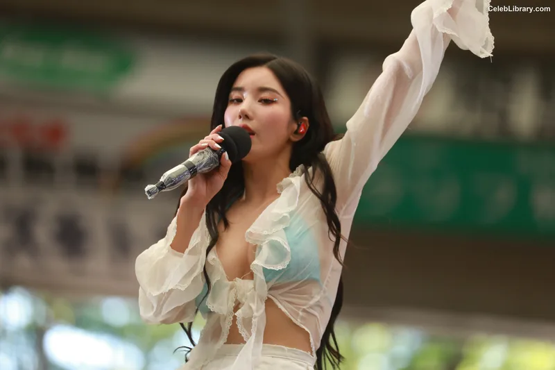Kwon Eun-bi photo 4 of 329