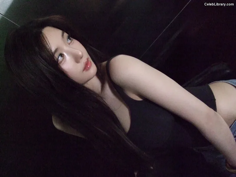 Kwon Eun-bi photo 5 of 329