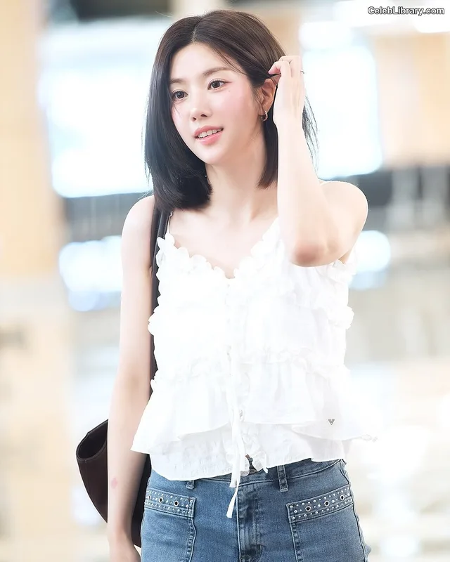 Kwon Eun-bi photo 8 of 329