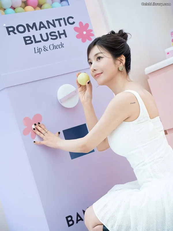Kwon Eun-bi photo 10 of 329
