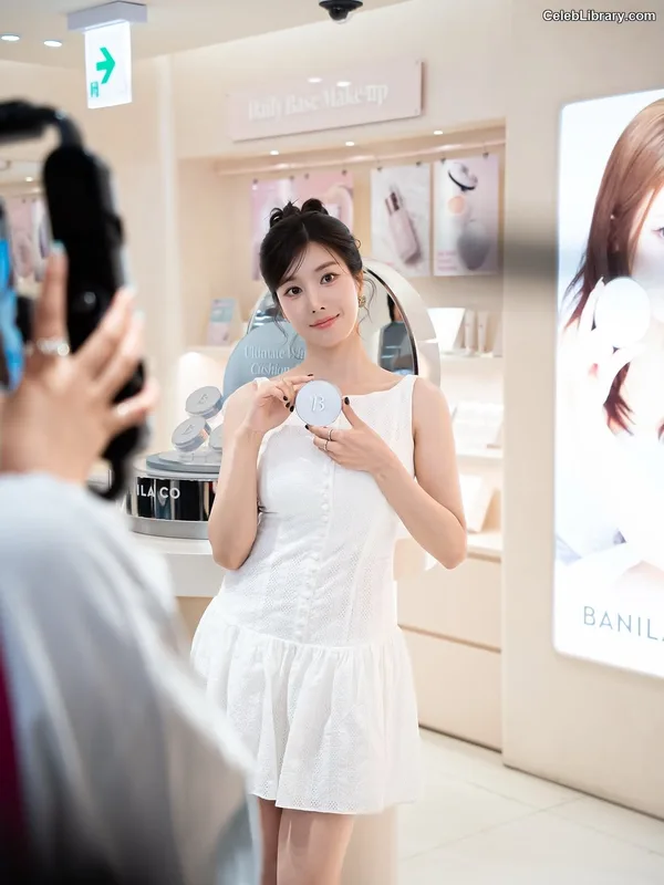 Kwon Eun-bi photo 11 of 329