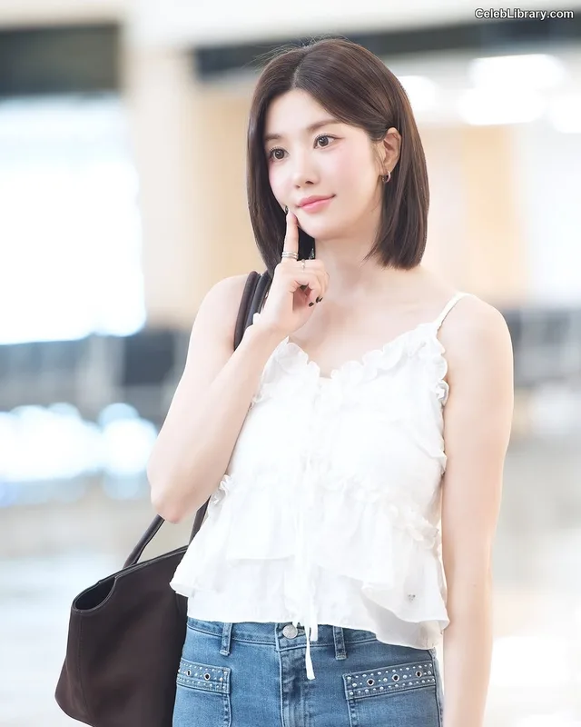 Kwon Eun-bi photo 17 of 329
