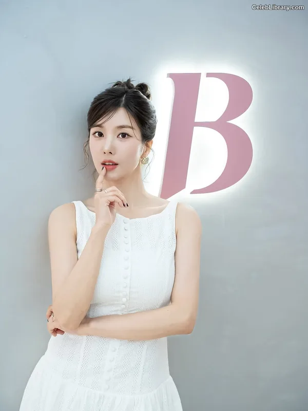 Kwon Eun-bi photo 4 of 329