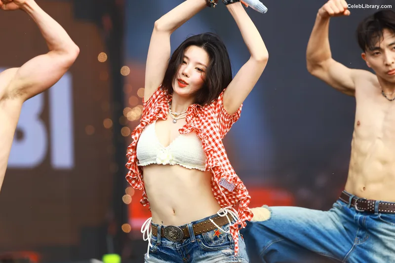 Kwon Eun-bi photo 5 of 329