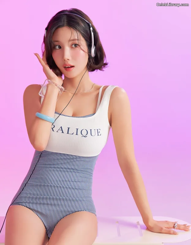 Kwon Eun-bi photo 1 of 329