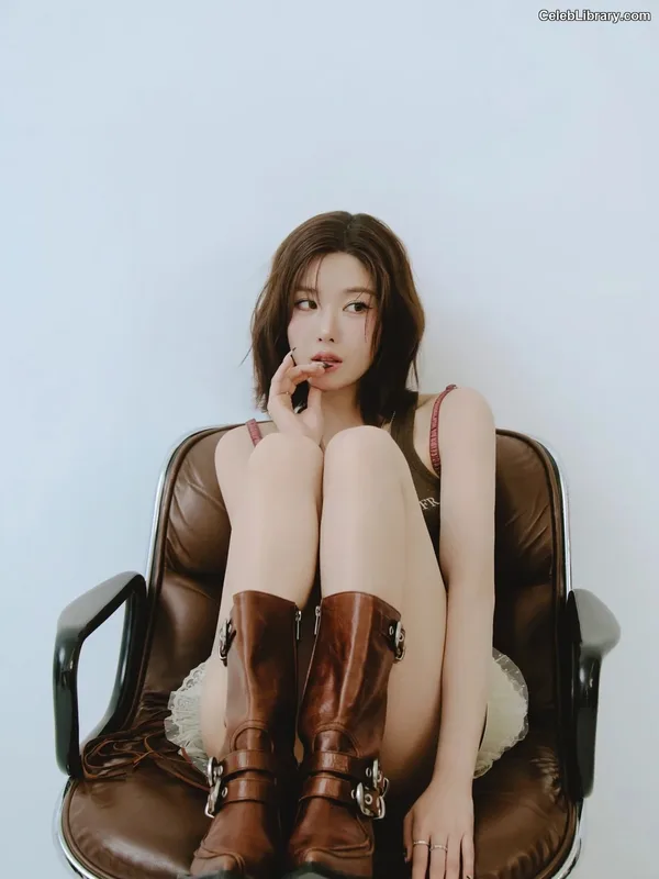 Kwon Eun-bi photo 21 of 329