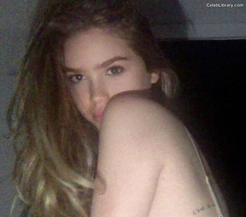 Kyla Kenedy photo 9 of 80