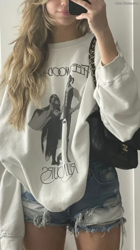Kyla Kenedy photo 7 of 80