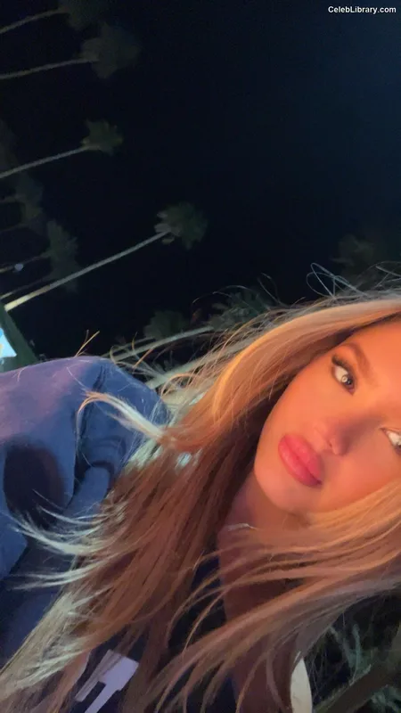 Kyla Kenedy photo 5 of 80
