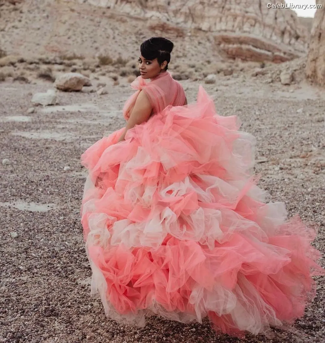 Kyla Pratt photo 23 of 177