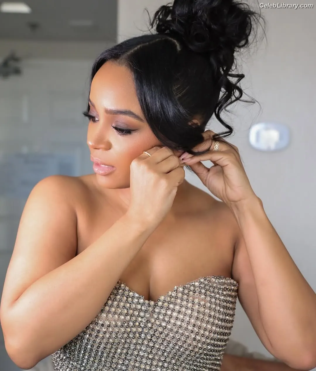 Kyla Pratt photo 24 of 177